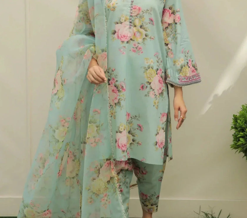 Grace W332-Printed 3pc khaddar dress With Printed chiffon dupatta.