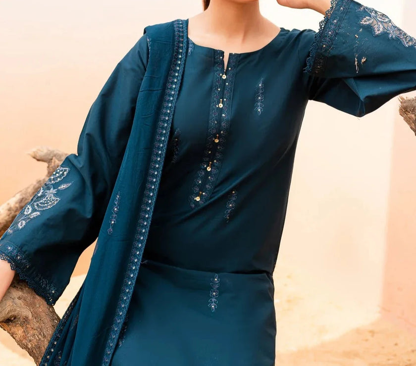 Grace W331-Embroidered 3pc Marina dress with Embroidered chiffon dupatta.