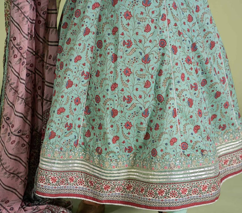 Grace W469-Printed 3pc karandi Dress With Printed karandi Shawl.