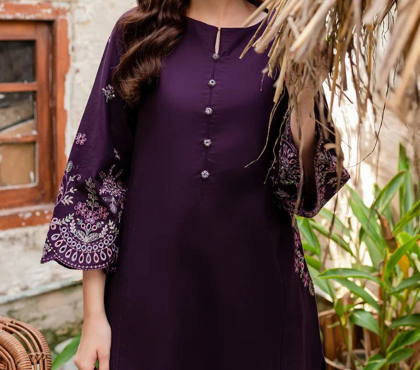 Grace S692-Embroidered 2PC Lawn dress.