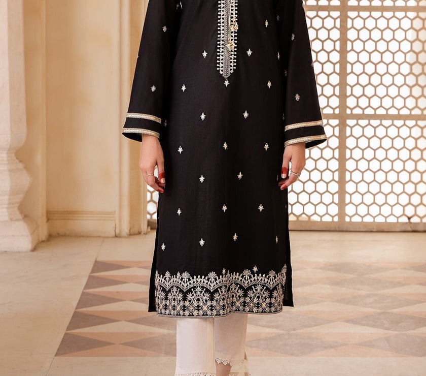 Grace S748-Embroidered 2pc lawn dress