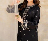 Grace S768-Embroidered 2pc lawn dress.