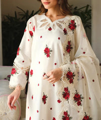 Grace S801-Embroidered 3pc lawn dress with Embroidered Organza dupatta.