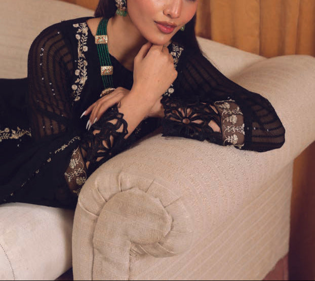 COLD BLACK– Embroidered Chiffon Unstitched 3Pc Suit.