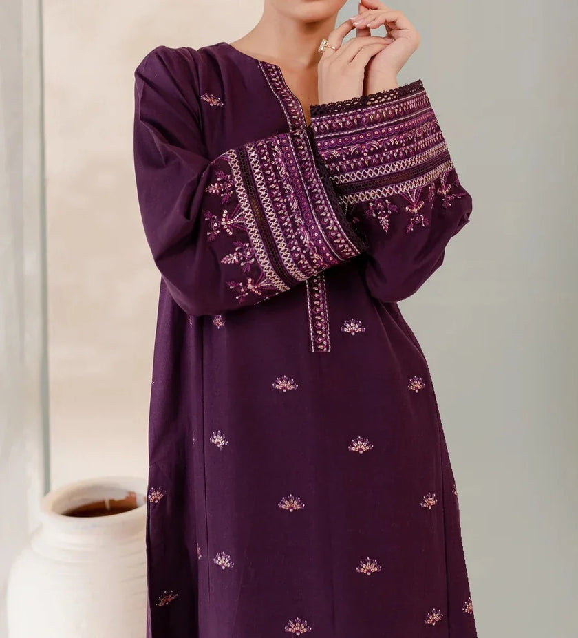 Grace S792-Embroidered 2pc lawn dress.