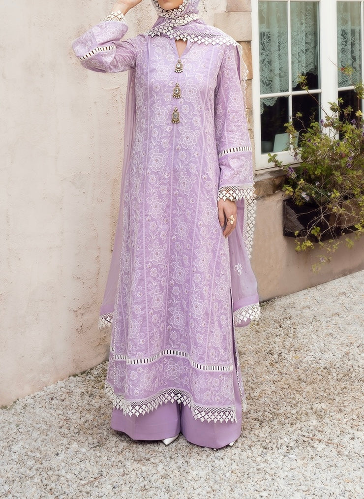 Grace S676-Embroidered 3pc lawn dress with Embroidered organza dupatta.