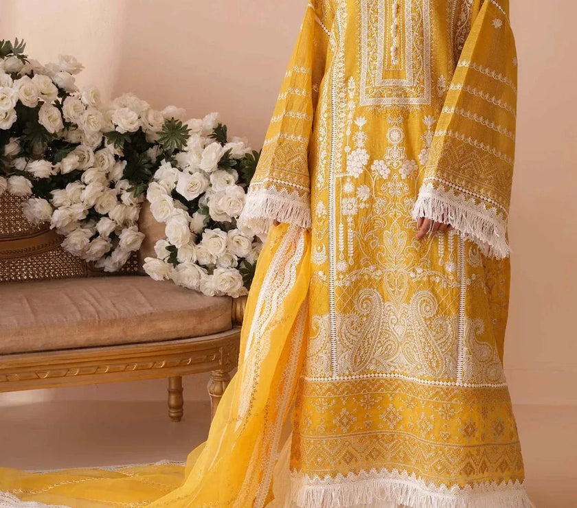 Grace S705-Embroidered 3pc lawn dress with Embroidered Organza dupatta.