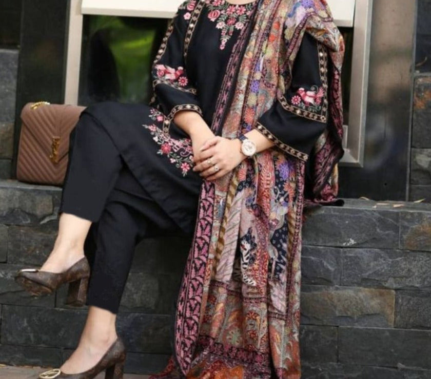 Grace W290-Embroidered 3pc khaddar dress With Printed shawl