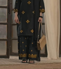 Grace S796-Embroidered 2pc lawn dress.