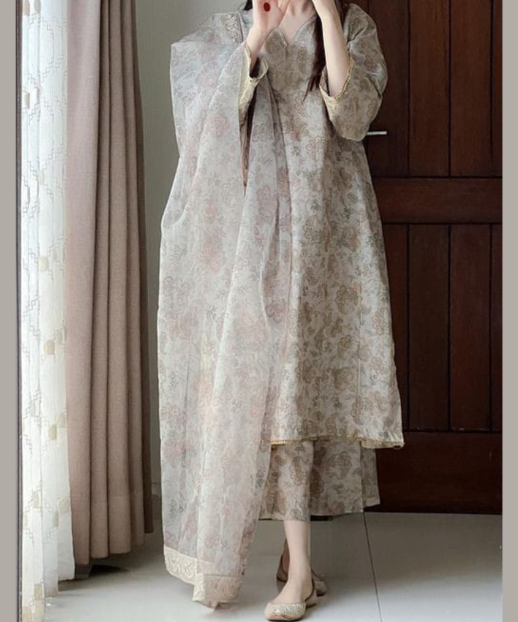 Grace W339-Printed 3pc khaddar dress With Printed Organza dupatta.