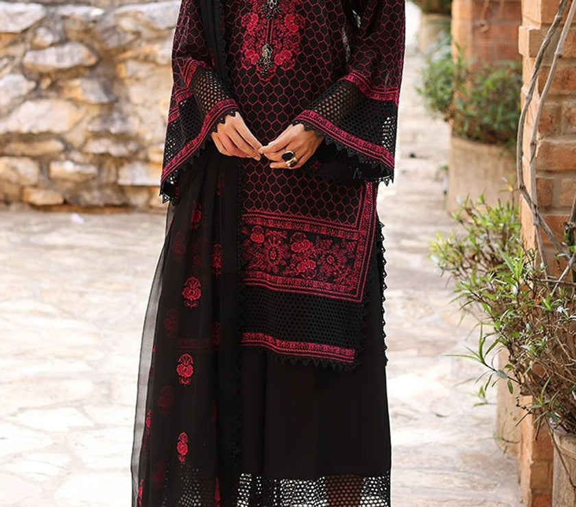 Grace S451-Embroided 3pc lawn dress with embroidered chiffon dupatta.