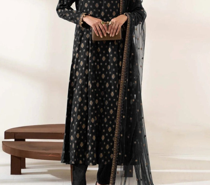 Grace S560-Embroidered 3pc Viscous Lawn dress with Embroidered Viscous Lawn dupatta.