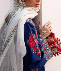 Grace S639-Embroidered 3pc Lawn dress with Embroidered Organza dupatta.