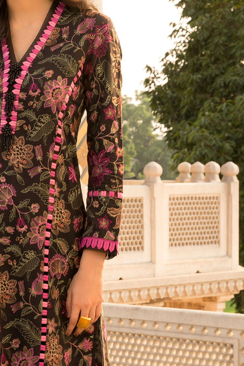 Grace W362- Embroidered 3pc linen dress with embroidered chiffon dupatta.