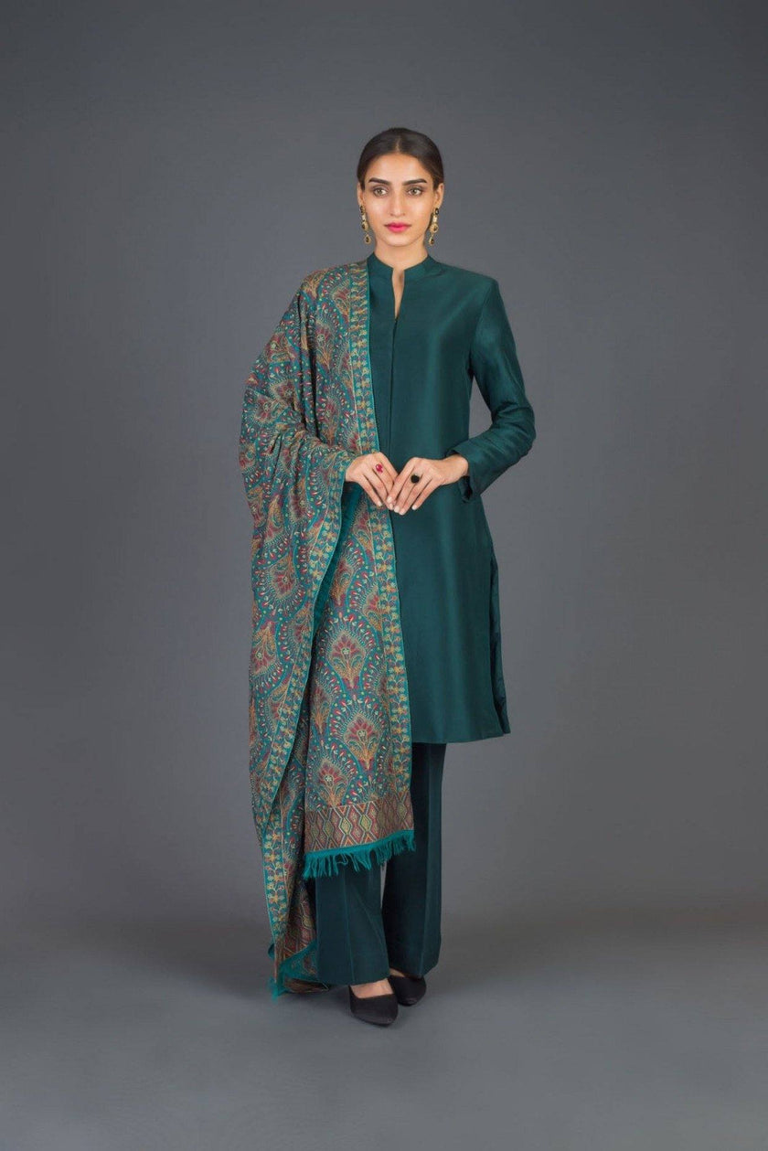 SARINNAH D70- FORMAL HEAVY EMBROIDED KARANDI LAWN SHAWL. - gracestore.pk