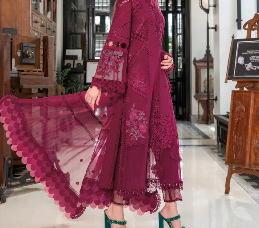 Grace S672-Shifli Embroidered 3pc lawn dress with Embroidered Organza dupatta.